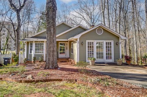 2811 Ashley Arbor Drive sold home in Mulberry Village, Fort Mill, SC