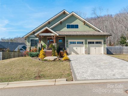 46 Starwood Valley Trail sold home in The Preserve At Avery'S Creek, Arden, NC