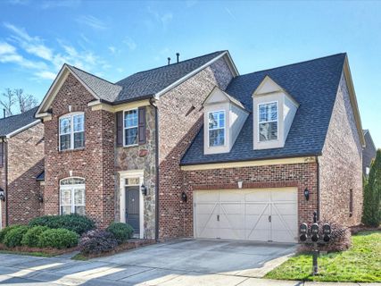 712 English Tudor Lane