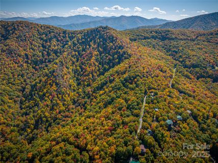 202 Nuthatch Lane active home in Upper Woodlands, Maggie Valley, NC