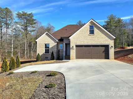 794 Harris Avenue sold home in Edelweiss, Valdese, NC