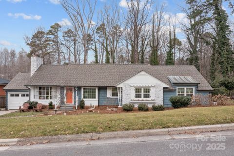 390 N Oakwood Drive sold home in Park Grove, Statesville, NC