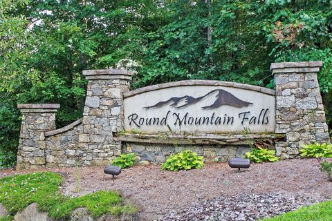 18 Trillium Lane active home in Round Mountain Falls, Brevard, NC