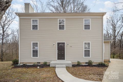 8137 Sheringham Way sold home in Lynton Place, Charlotte, NC