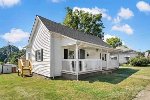 156 6th Em Street Sixth sold home in Marion, Marion, NC