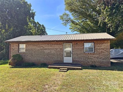 3624 Hickory Lincolnton Highway