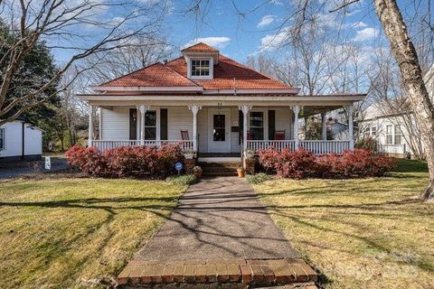 517 Stockton Street sold home in Westwood, Statesville, NC