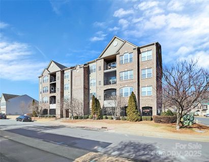 6006 Union Pacific Avenue 2B