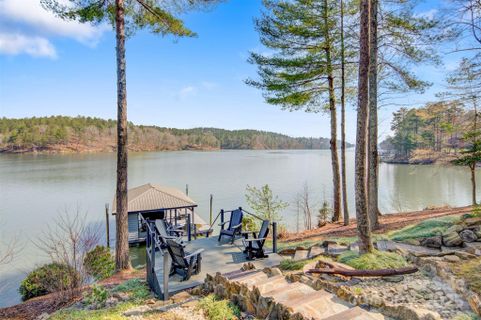 221 Ridge Top Drive
