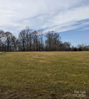 224 Meadow Oaks Drive sold home in Meadow Oaks, Statesville, NC