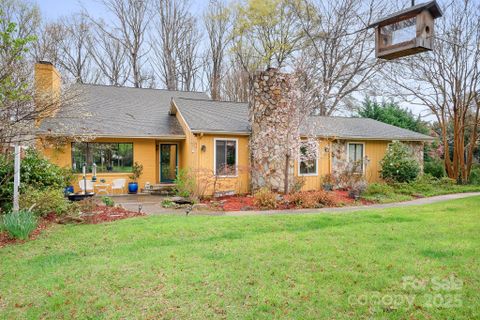 8133 Strawberry Lane