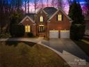 8020 Harrington Woods Road sold home in Charlotte, SC