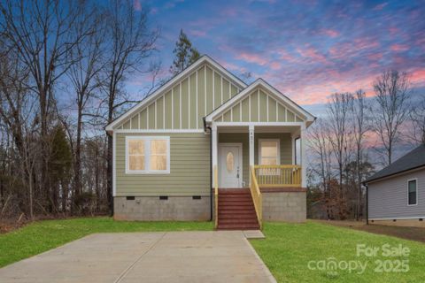 451 Geroid Street sold home in Hamilton Heights, Salisbury, NC