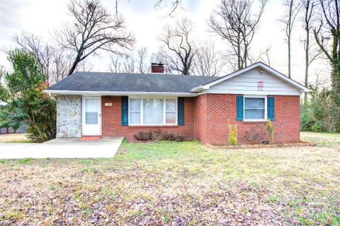 154 Bingham Drive sold home in Bingham Park, Charlotte, NC