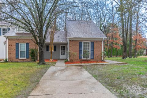 11127 Sevilla Court sold home in Renaissance on Carmel, Charlotte, NC