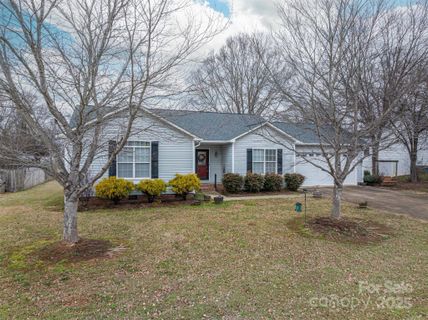 3248 St Vincent Drive sold home in Rachels Vineyard, Claremont, NC