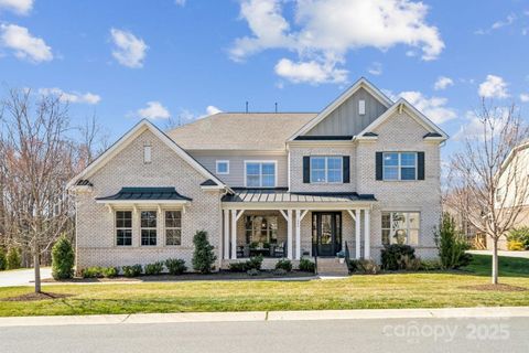204 Grantham Place 33 sold home in Highclere, Waxhaw, NC