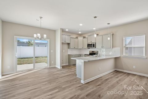 2112 Clapham Court sold home in Stoneygreen, Charlotte, NC