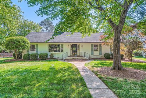 7613 Whistlestop Road