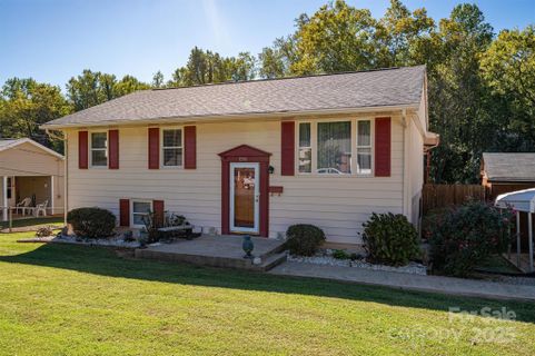 1501 Fern Forest Drive sold home in Fern Forest, Gastonia, NC