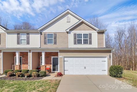 137 Woodbridge Circle sold home in Autumn Woods, Mount Holly, NC