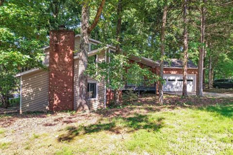 11101 Winding Way Road