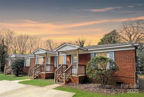 2517 Hemphill Street sold home in Carr Heights, Charlotte, NC