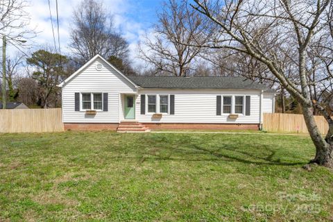 1301 Martin Luther King Avenue sold home in East Lake View, Kannapolis, NC