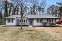 7124 Lake Drive sold home in Matthews, SC