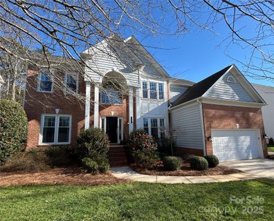 2715 Peverell Lane