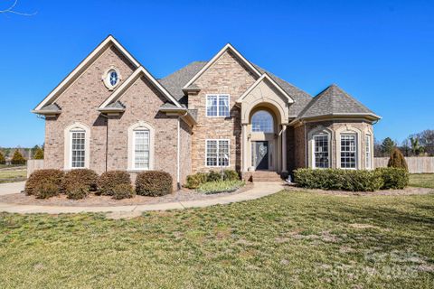 4812 Campobello Drive sold home in Old Gate, Monroe, NC