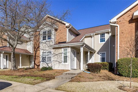7804 Renaissance Court A sold home in Renaissance Gardens, Charlotte, NC