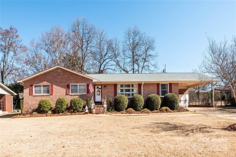662 University Drive sold home in Winthrop Heights, Rock Hill, SC