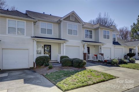 6672 Vlosi Drive sold home in Carmel Heights, Charlotte, NC