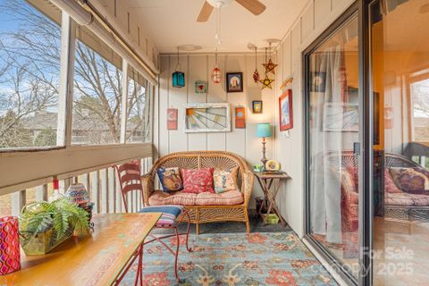 404 Abbey Circle
