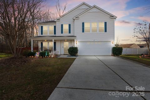 3247 Bamburgh Court sold home in Weston Woods, Charlotte, NC