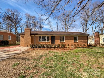 207 Bright Avenue sold home in Edgewood Acres, Bessemer City, NC