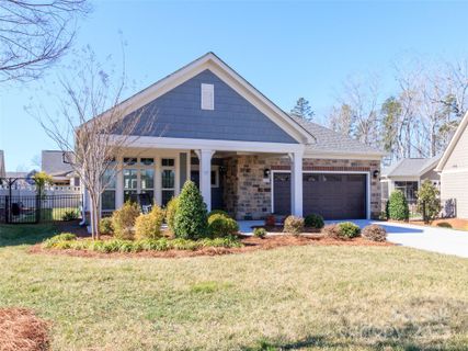 2209 Lincolnshire Lane