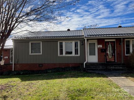 70 Elm Bend Road sold home in Sapphire Manor, Brevard, NC