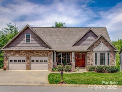 46 Driftstone Circle sold home in Rivercrest, Arden, NC