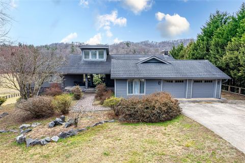 577 Windover Drive sold home in Windover Farms, Brevard, NC