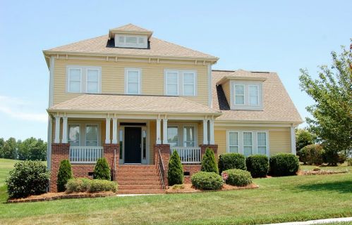 121 Fox Den Circle 56 sold home in Fox Den Country Club, Statesville, NC