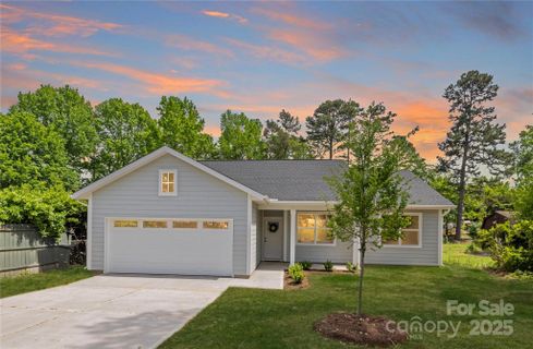 5404 Maplewood Lane sold home in Maplewood, Charlotte, NC