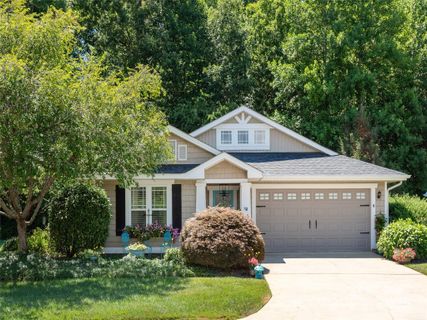 65 Sunview Circle sold home in Baldwin Cove, Arden, NC