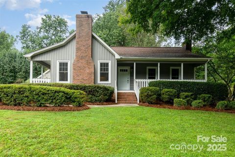 6530 Woodshed Circle sold home in Country Roads, Charlotte, NC