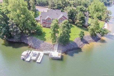 11054 Holiday Cove Drive