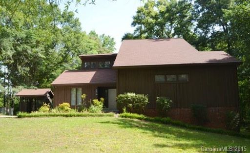 4694 Westwind Drive