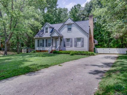 8220 Inverary Place 33