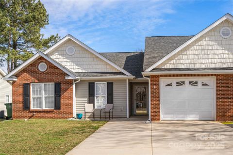 204 Edinburgh Court