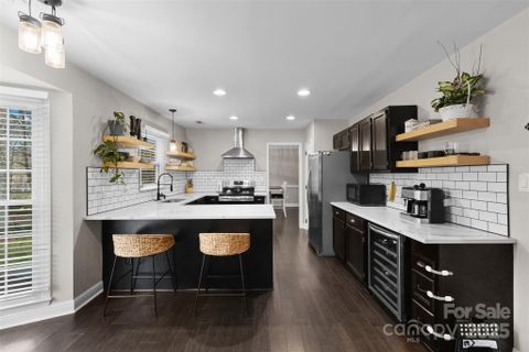 7201 Brassy Creek Lane sold home in Brownes Ferry, Charlotte, NC